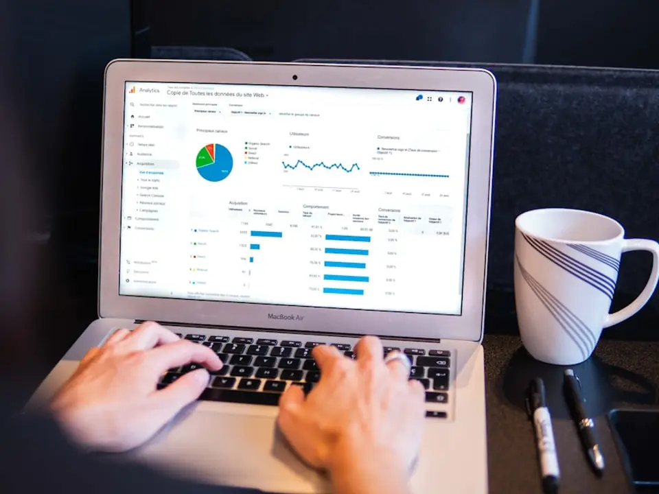 Laptop for digital marketing work